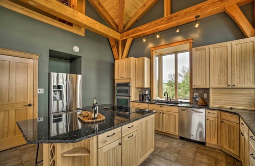 Kachemak House | Home w/Kachemak Bay View - 5 Miles to Downtown!