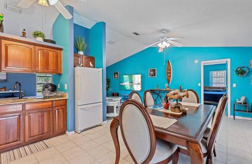 Port Charlotte House | Home with pool and canal access to ocean