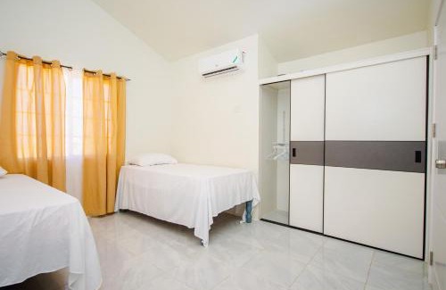 Discovery Bay House | home with relaxing sea view