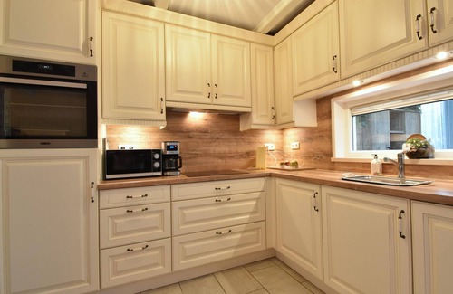 Edelstenenbuurt House | Home within walking distance of Middelburg