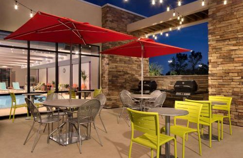 Westridge Hotel | Home2 Suites by Hilton Denver Highlands Ranch