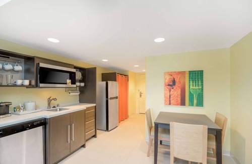 Bowling Green Hotel | Home2 Suites by Hilton Bowling Green Hotel
