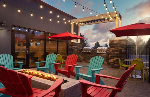 Larkspur Hotel | Home2 Suites By Hilton Bend, Or