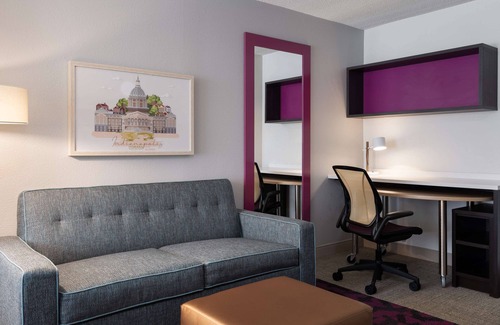 Indianapolis Hotel | Home2 Suites by Hilton Indianapolis Keystone Crossing