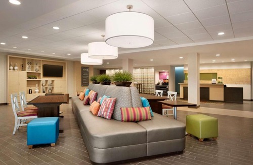 Waukesha Hotel | Home2 Suites by Hilton Milwaukee Brookfield