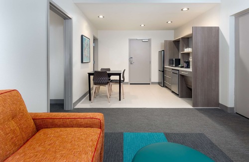 Orlando Hotel | Home2 Suites by Hilton Orlando Near UCF