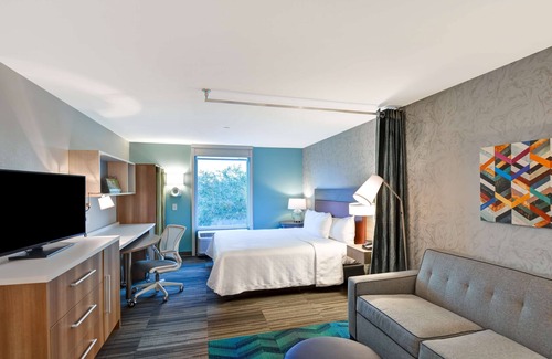 Terrace Park Hotel | Home2 Suites by Hilton Tampa USF Near Busch Gardens