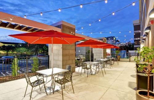 Terrace Park Hotel | Home2 Suites By Hilton Tampa USF Near Busch Gardens