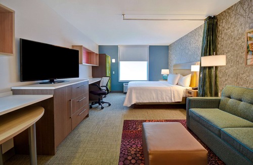 Eau Claire Hotel | Home2 Suites by Hilton Eau Claire South