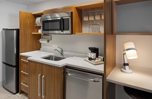 Roseville Hotel | Home2 Suites by Hilton Roseville Minneapolis