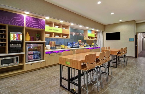 Greenwich Hotel | Home2 Suites by Hilton Wichita Northeast