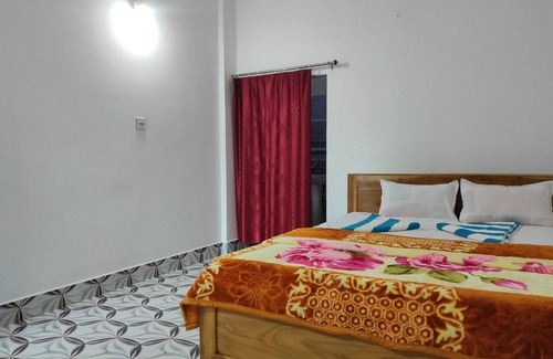 Barpeta Hotel | Homecation Manas River Rock Lodge