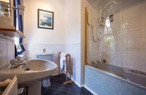 Barnard Castle House | Homelands Guest House