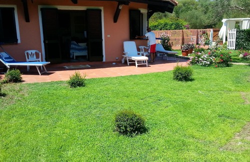 Case Peschiera-Lu Fraili Apartment | Homerez - Amazing appartement 2 km away from the beach for 4 ppl. with garden