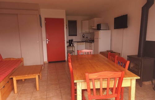 La Salvetat-sur-Agout Apartment | Homerez - Apartment in La Salvetat