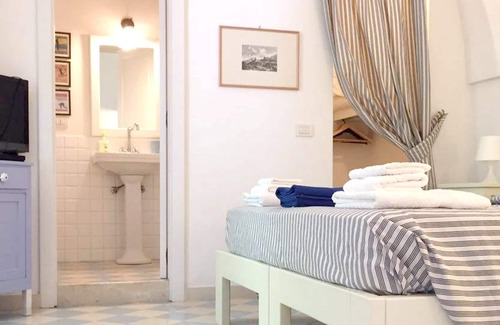 Laureto Apartment | Homerez - Apartement 9 km away from the beach for 4 ppl. with shared pool