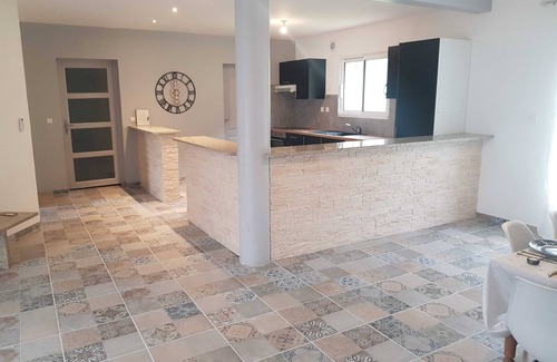 Clermont-Dessous Apartment | Homerez - Apartment in Clermont-Dessous