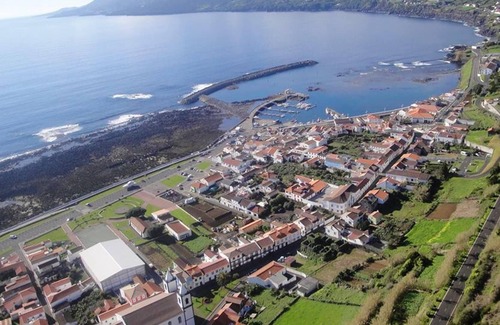 Lajes do Pico Apartment | Homerez - Appartement for 2 ppl. with sea view and terrace at Lajes Do Pico