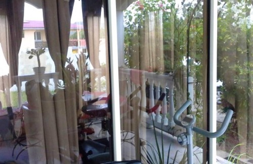 Trois-Rivieres Apartment | Homerez - Nice appartement 900 m away from the beach for 5 ppl. with jacuzzi