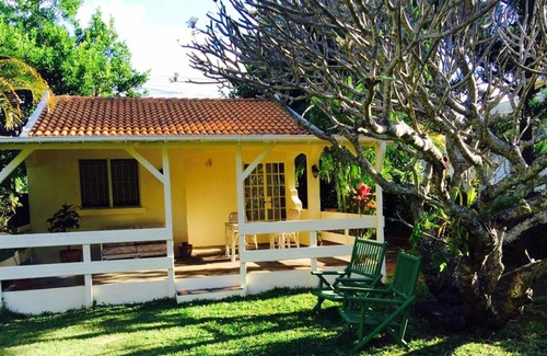 Calodyne House | Homerez - Nice bungalow 500 m away from the beach for 2 ppl. with swimming-pool