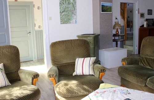 Wuenheim House | Homerez - Spacious house for 7 ppl. with terrace at Wuenheim