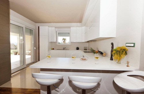 Solin Villa | Homerez - Spacious Villa in Solin, Private Pool