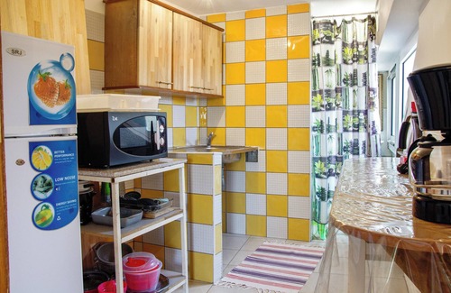 L'Etang-Sale Apartment | Homerez - Studio in L'Étang-Salé