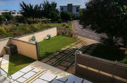 Calebasses Villa | Homerez - Villa 2 km from the beach for 11 pers. with swimming pool and jacuzzi