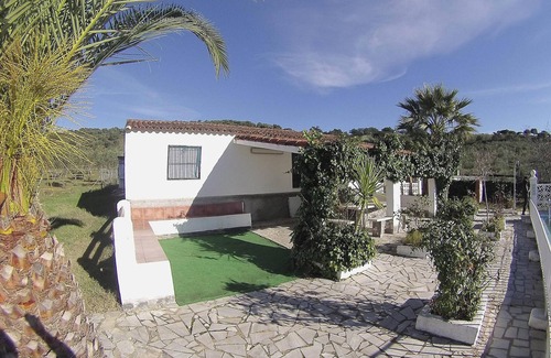 Aroche Villa | Homerez - Villa in Aroche with pool.