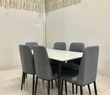 Hutan Melintang House | Homestay 69