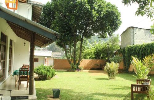 Kandy House | Homestay Garden Rest Kandy