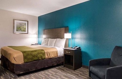 Russellville Hotel | HomeStay Inn & Suites