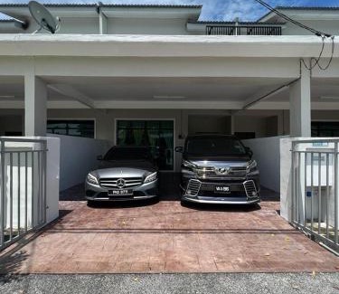 Kampung Dato' Ibrahim Fikri House | Homestay Kemaman Fyna04 dekat Pantai Geliga