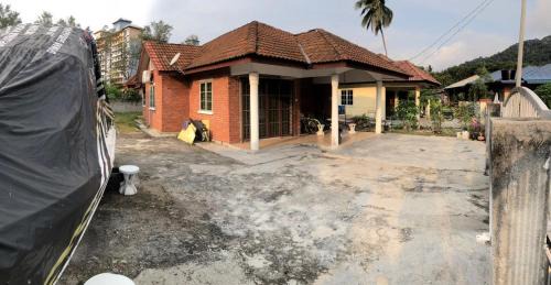 Lumut Villa | Homestay Villa Teluk Batik