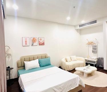 Tu Liem Apartment | Homestay Vinhomes Smart City - KK House