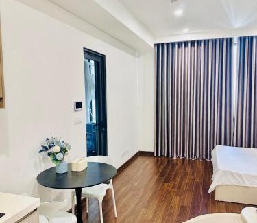 Tu Liem Apartment | Homestay Vinhomes Smart City - KK House