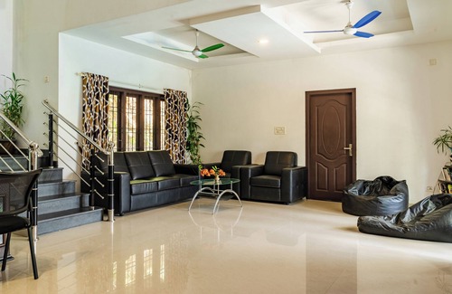 Devikolam House | Homestay with Serine Views, Pool, and delicious local food.