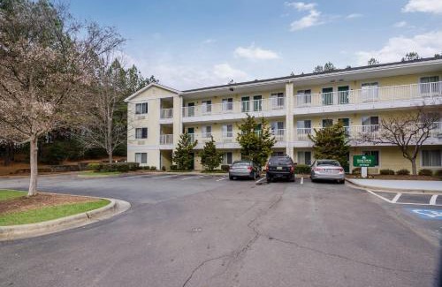 Winston - Salem Hotel | HomeTowne Studios by Red Roof Winston-Salem - University Pkwy