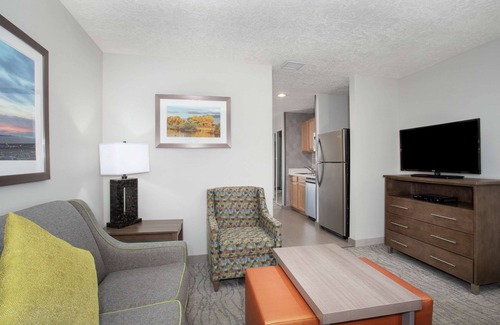 Northeast Heights Hotel | Homewood Suites by Hilton Albuquerque-Journal Center