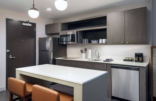 Downtown Hotel | Homewood Suites by Hilton Raleigh Downtown