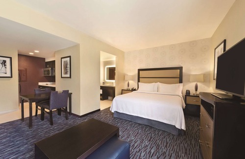 Mobile Hotel | Homewood Suites by Hilton Mobile I-65/Airport Blvd, AL