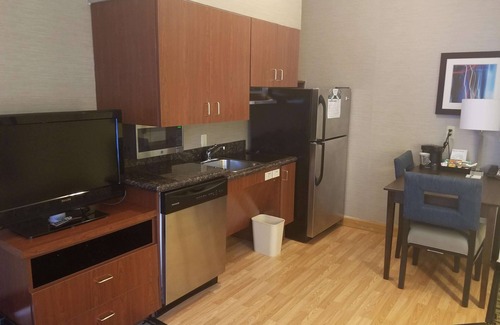 Mobile Hotel | Homewood Suites by Hilton Mobile Airport-University Area