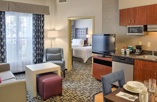 Mobile Hotel | Homewood Suites by Hilton Mobile Airport-University Area
