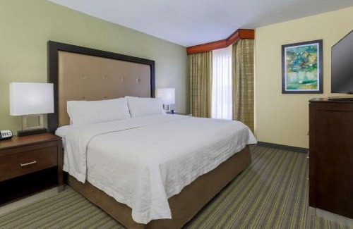 Feather Sound Hotel | Homewood Suites by Hilton St. Petersburg Clearwater