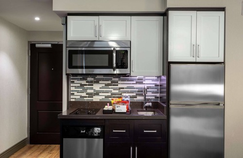 Garment District Hotel | Homewood Suites New York/Midtown Manhattan Times Square