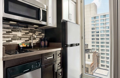 Garment District Hotel | Homewood Suites New York/Midtown Manhattan Times Square