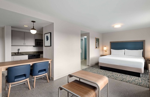 Villages of Palm Beach Lakes Hotel | Homewood Suites West Palm Beach