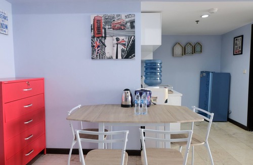 Braga Apartment | Homey And Cozy 1Br Apartment At Braga City Walk