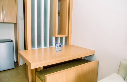 Panunggangan Utara Apartment | Homey And Serene 2Br At Great Western Resort Apartment
