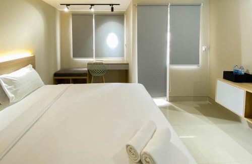 Duren Sawit Apartment | Homey and Well Furnished Studio Gateway Park LRT City Jatibening Apartment By Travelio